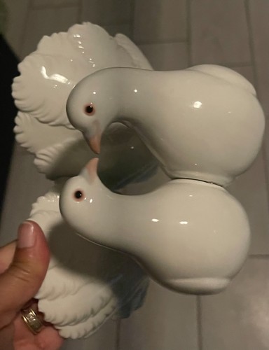 Vintage lladro kissing - lladro,