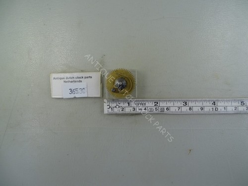 Gear with click - gear,