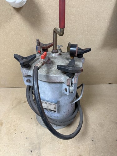 Gallon pressure paint pot - 3,