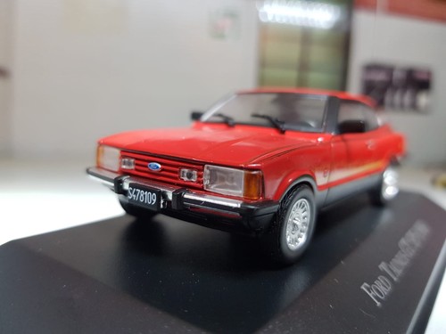 Scale model ford cortina - 1:43,