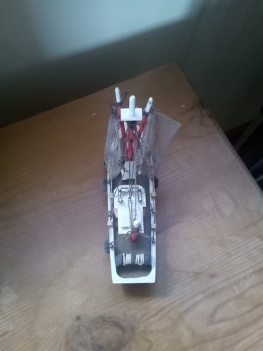 Model red trawler - trawler., 6