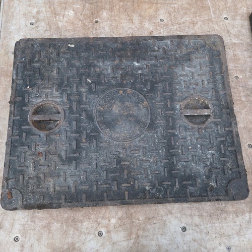 Cast iron manhole cover 670mm - cast,