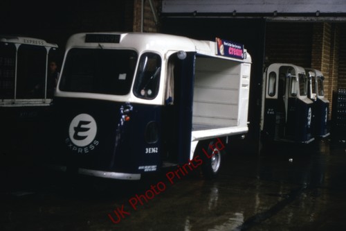 Photo 6x4 electric - electric, milk