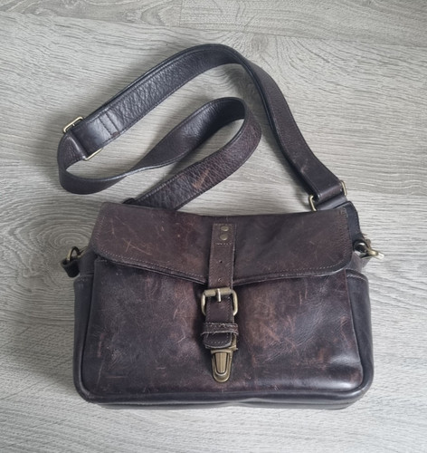 Ona small brown leather - brown,