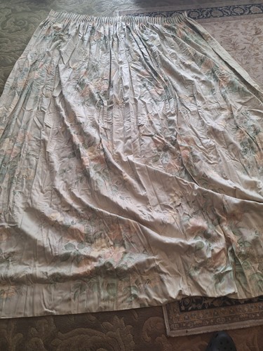 Vintage jonelle type - , curtains
