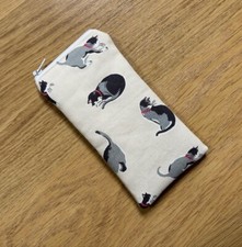 ZIPPED GLASSES / SUNGLASSES