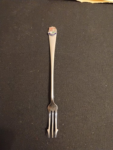 Tenby vintage pickle fork - vintage,