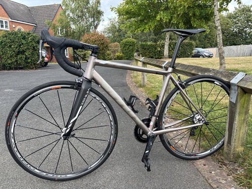 Vitus sram force road bike - road,