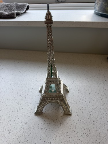 Eiffel tower light paris - eiffel,