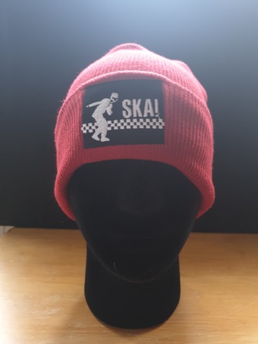 Ska man red - ska, wool
