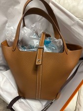 HERMÈS Picotin Bucket Bag In