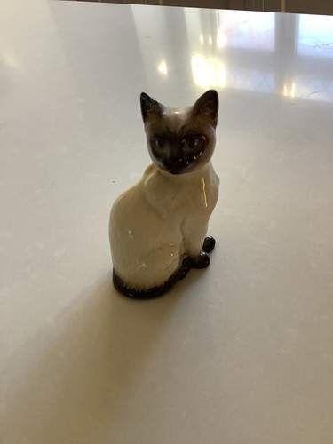 Beswick siamese cat - beswick,