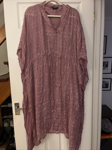 Brand new with label 100 - brand,
