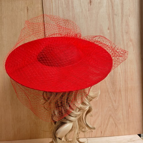 Red veil veiling wide brim - red,
