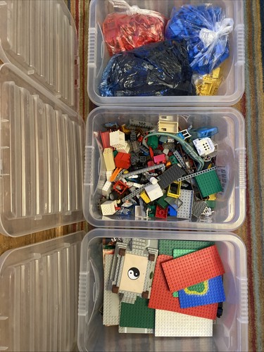 Lego assorted mixed pieces - lego,