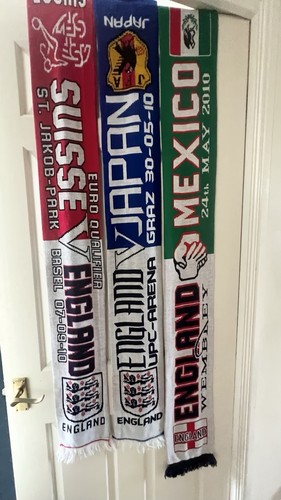 England scarves - x,