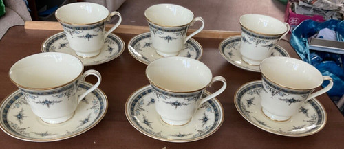 Minton grosvenor cups - , 6