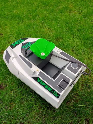 Viper bait boat - boat, with
