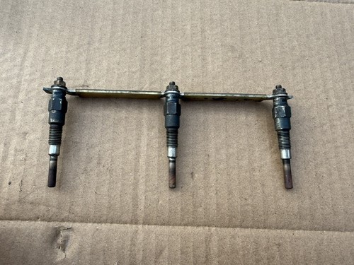Pair glow heater - of, plugs