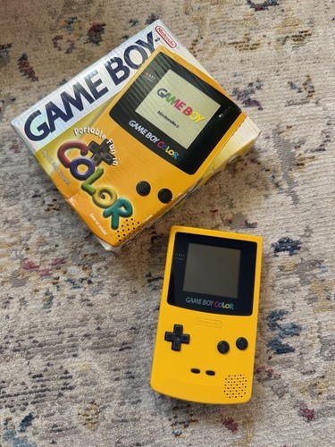 Nintendo game boy yellow - game,