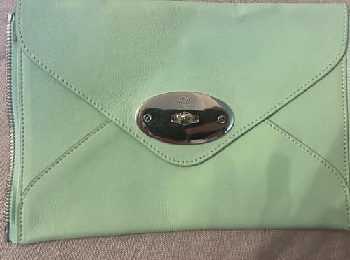 Green mulberry willow - clutch,