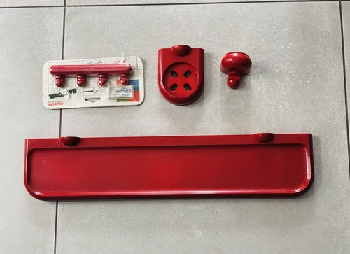 Set red vintage - a, of