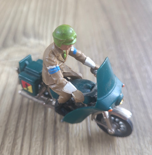 Britains deetail toy soldiers - britains,