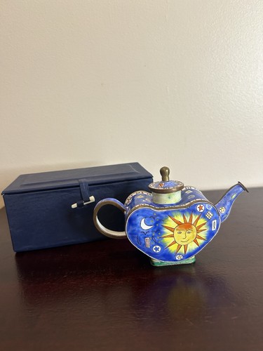 Trade aid miniature teapot - aid,