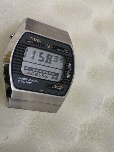 Vintage citizen lcd wristwatch - citizen,