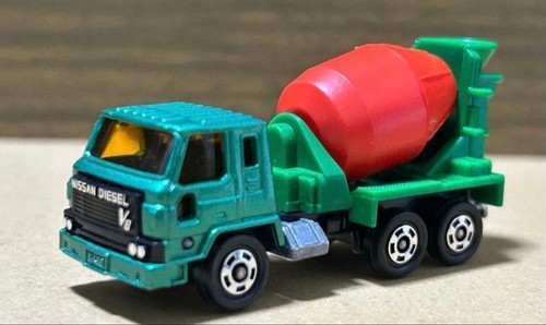 Tomica nissan diesel mixer - tomica,