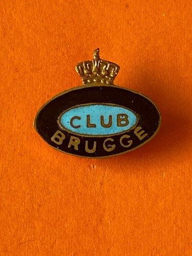 1960 vintage metal pin - 1),