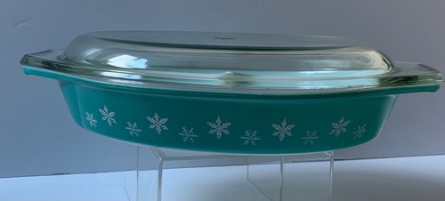 Vintage pyrex casserole dish - pyrex,