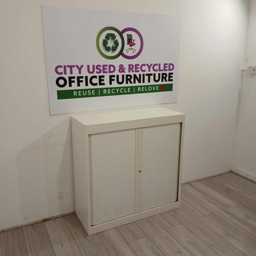 Mid height office - mid-height,