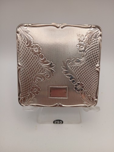 Beautiful vintage powder - vintage,