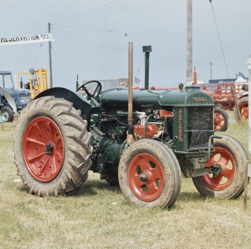 Fordson tractor 1940 - fordson, a