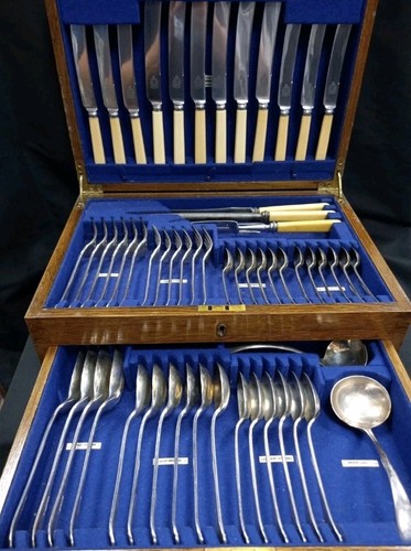 Silver plate wooden canteen - silver, of