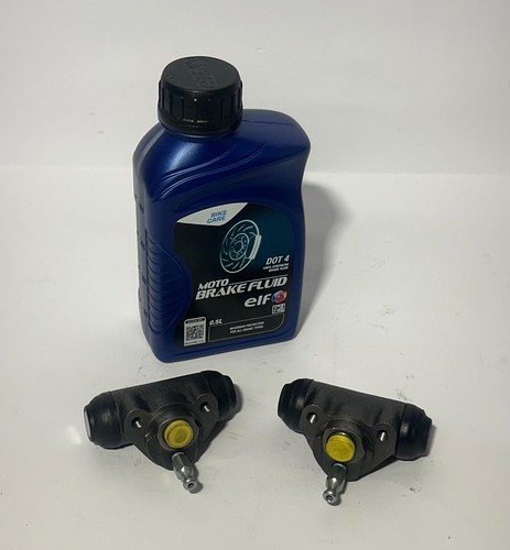 Pair brake cylinders - of,