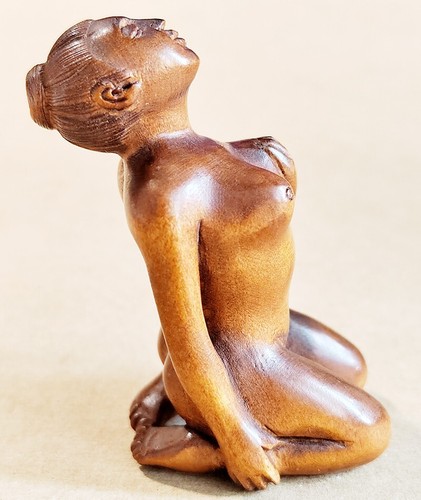 M8664 hand carved boxwood - m8664,
