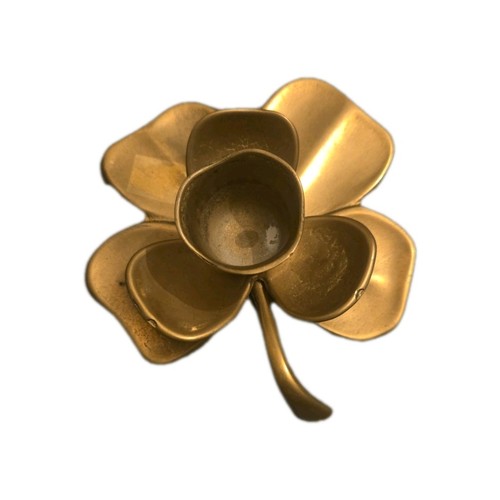 Decorative four leaf clover