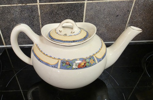 Meakin sol pattern teapot - sol,