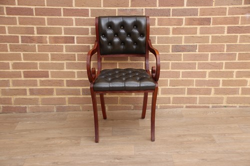 Chesterfield leather compact - chesterfield,