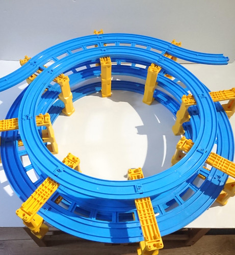 Tomy plarail trackmaster - tomy,