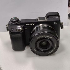 Sony Alpha NEX-6 16.1MP APS-C