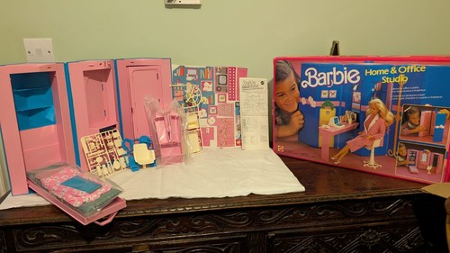 Barbie home and office studio - home,