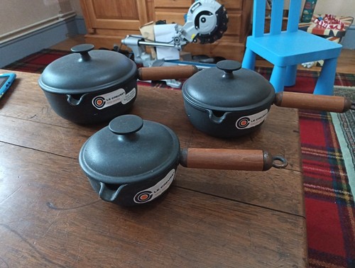 Creuset enzo mari black - le,
