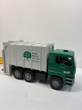 Bruder MAN TGA 41.440 Recycling Truck 1:16 Green/White Made in Germany