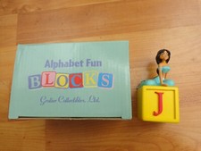 GROLIER DISNEY ALPHABET FUN BLOCKS COLLECTION - J FOR JASMINE ALADDIN FIGURINE
