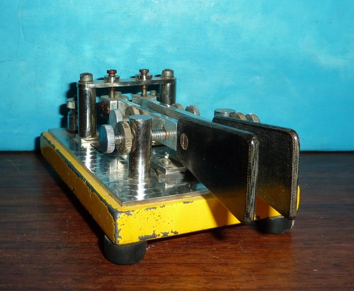 Small iambic paddle telegraph - small,