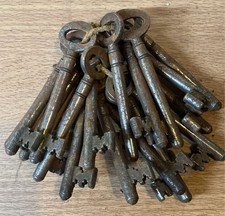 Vintage Rusty Rim / Church