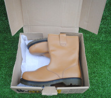 💥Brand New Dr. Martens UK 9 Vintage 🍒 Rigger Boots Made in England 1999💥